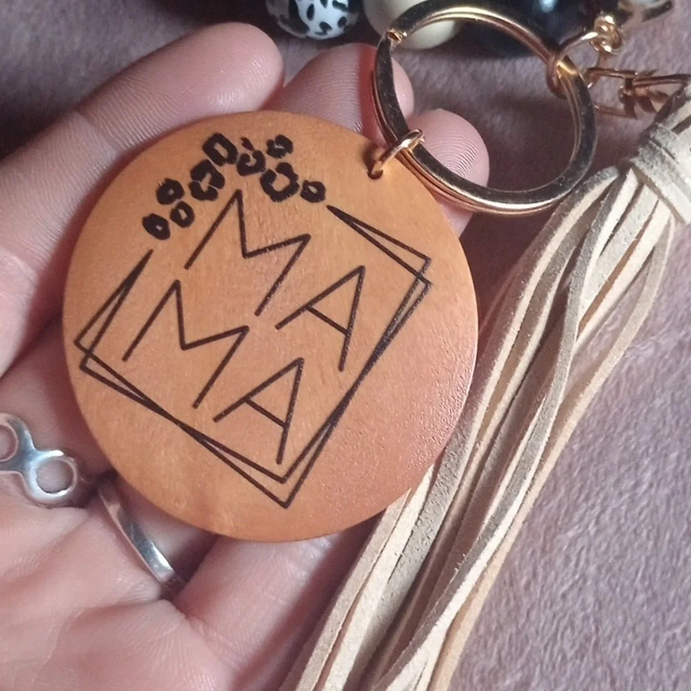 Mama beaded keychain - Picture 2 of 2